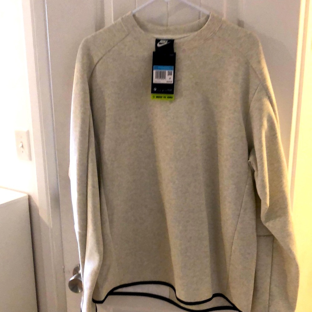 Nike Move to Zero Sweatshirt. Medium Gray